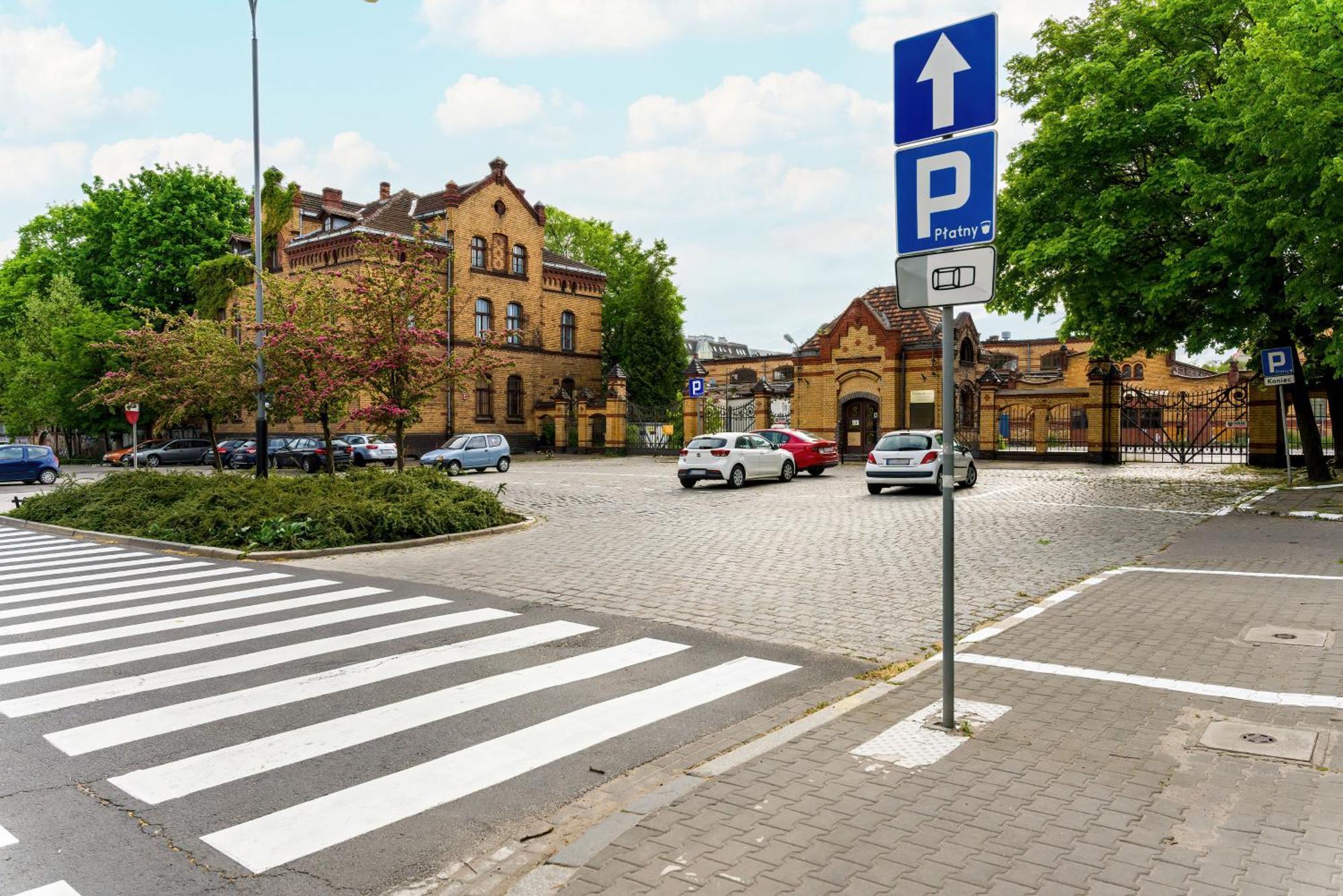 Esencja Apartments With Free Parking Garbary 104 By Renters Poznaň Exteriér fotografie